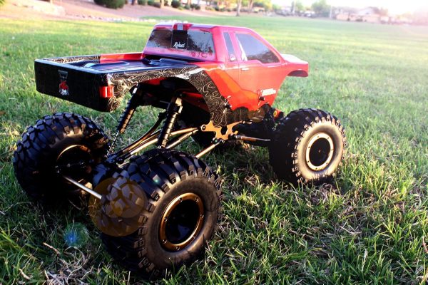 Redcat Racing Everest-10 Electric Rock Crawler with Waterproof Electronics, 2.4Ghz Radio Control (1/10 Scale), Red/Black - Image 5