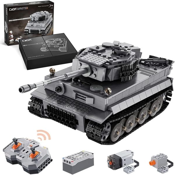 dOMOb Tiger WWII German Tank Building Kit – 2.4G Remote Control Battle Army Build Set – 1:35 RC Tank Model – CaDA Bricks Toy for 14+ Kids & Adults – 925 Building Blocks – for Boys, Hobbyist, Collector - Image 2