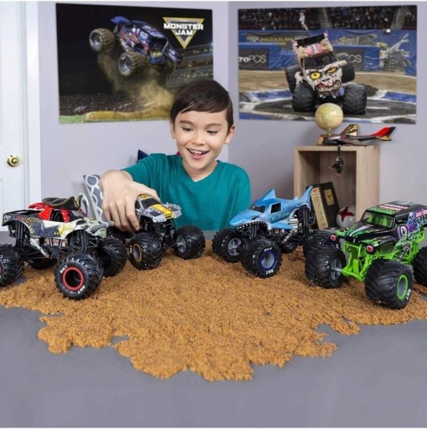 Monster Jam, Official El Toro Loco Monster Truck, Die-Cast Vehicle, 1:24 Scale - Image 3