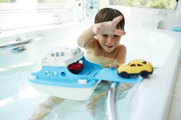 Green Toys Ferry Boat with Mini Cars Bathtub Toy, Blue/White, Standard - Image 5