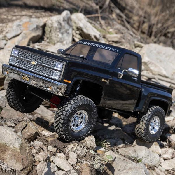 Axial RC Truck SCX10 III Base Camp 82 Chevy K10 RTR (Ready-to-Run, Battery and Charger Not Included) Black, AXI03030T2 - Image 9