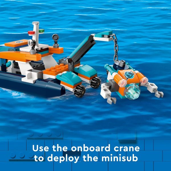 LEGO City Explorer Diving Boat 60377 Ocean Building Toy, Includes a Coral Reef Setting, Mini-Submarine, 3 Minifigures and Manta Ray, Shark, Crab, 2 Fish and 2 Turtle Figures - Image 6