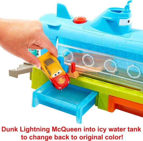 Mattel Disney and Pixar Cars Toys, Submarine Car Wash Playset with Color-Change Lightning McQueen Toy Car, Water Play - Image 4