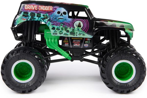 Monster Jam, Official Grave Digger Monster Truck, Collector Die-Cast Vehicle, 1:24 Scale, Kids Toys for Boys Ages 3 and up - Image 4