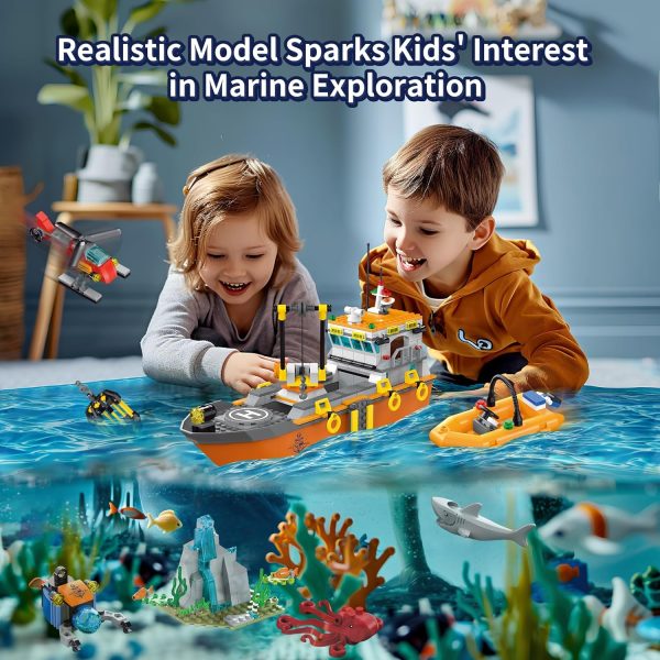 City Ocean Explorer Ship Building Set, Fun Toy Exploration Boat Building Block Kit with LED Lights,Helicopter, Submarine,and Shark Cage, Birthday Gifts for 6 8 10 12 Years Old Boys Girls Kids - Image 4