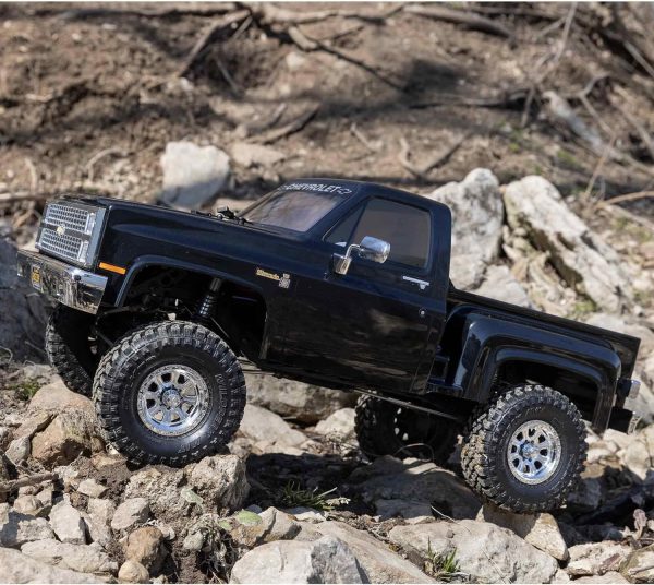 Axial RC Truck SCX10 III Base Camp 82 Chevy K10 RTR (Ready-to-Run, Battery and Charger Not Included) Black, AXI03030T2 - Image 8