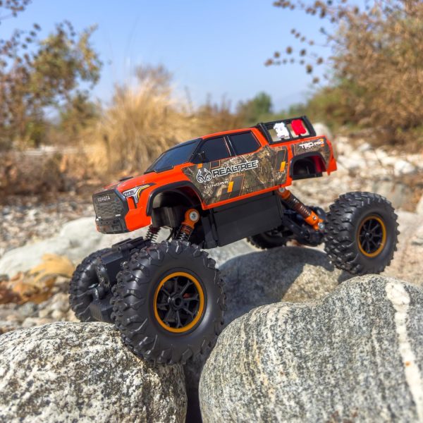 NKOK Ready to Run Realtree R/C Toyota Tundra Rock Crawler - Image 7